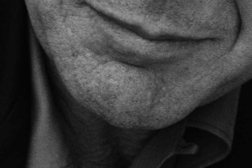 L COHEN20052301 v3 CROP 25 3